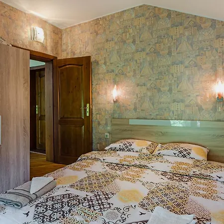 Vintage House 3 * فارنا