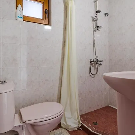 Vintage House 3 * فارنا